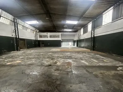 Prédio/Edifício Inteiro com 3 Quartos para alugar, 231m² no Vila Nova Mazzei, São Paulo