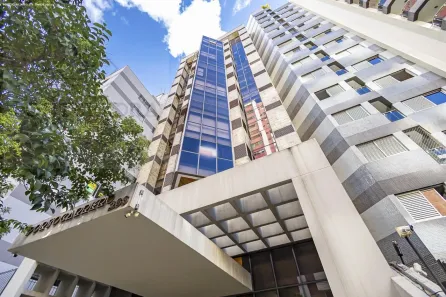 Conjunto Comercial / Sala à venda, 67m² no Centro, Curitiba