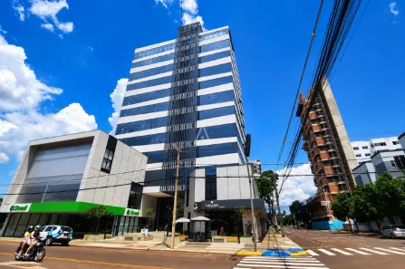 Conjunto Comercial / Sala para alugar, 49m² no Centro, Toledo