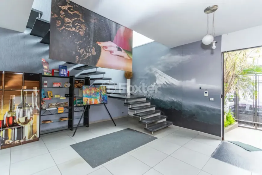 Foto do imóvel - Prédio inteiro à venda com 750 m², 6 banheiros e 3 vagas na garagem em