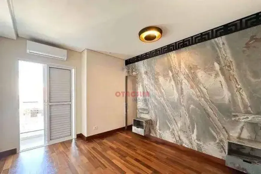 Foto do imóvel - Sobrado à venda com 3 quartos, 3 suítes, 270 m², 3 banheiros e 4 vagas na garagem em