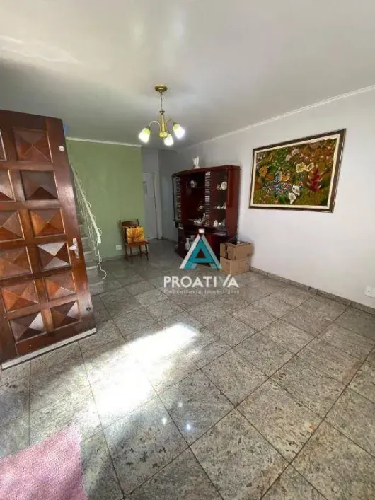 Foto do imóvel - Sobrado à venda com 3 quartos, 1 suíte, 171 m², 4 banheiros e 2 vagas, próximo à Estação.