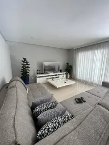 Casa de Condomínio com 4 Quartos à venda, 215m² no Interlagos, São Paulo