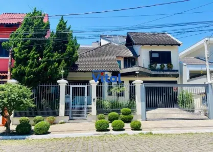 Casa com 4 Quartos à venda, 255m² no Centro, Canoas
