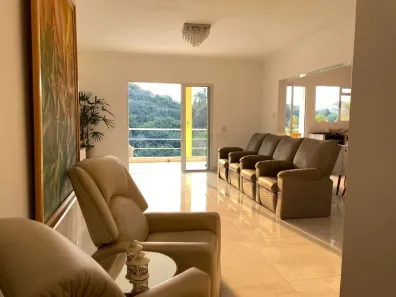 Casa com 5 Quartos à venda, 302m² no Jardim Ipês, Cotia