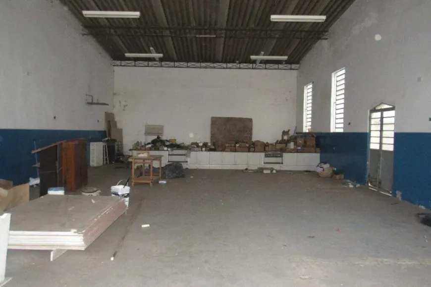 Foto do imóvel - Ponto comercial/Loja/Box para alugar com 180 m², 2 banheiros, 2 vagas