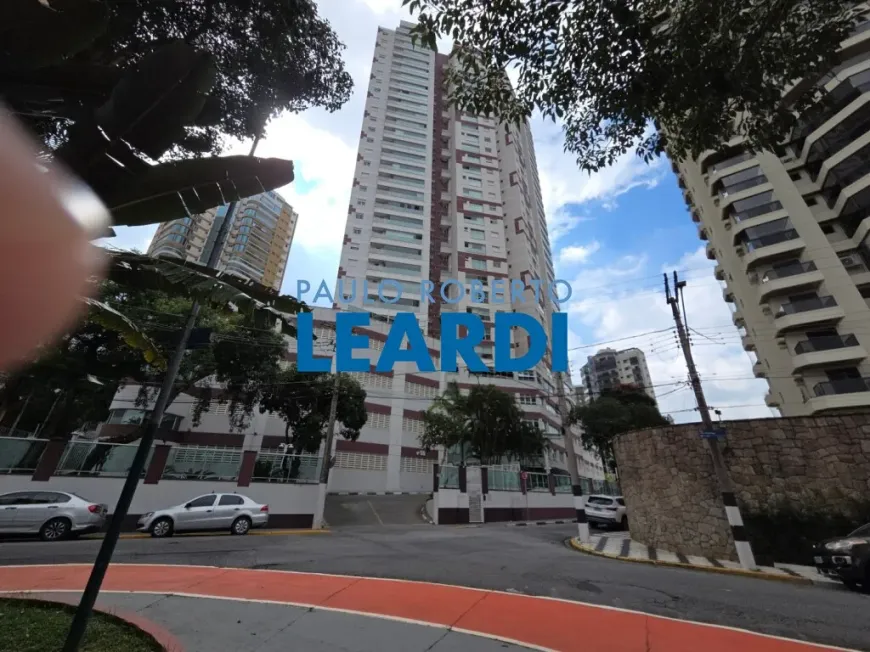 Foto do imóvel - Duplex para alugar com 4 quartos, 2 suítes, 3 vagas na garagem e mobiliado em