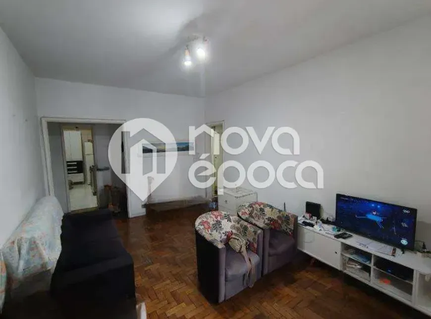Foto do imóvel - Apartamento à venda com 3 quartos, 1 banheiro e 1 vaga na garagem em