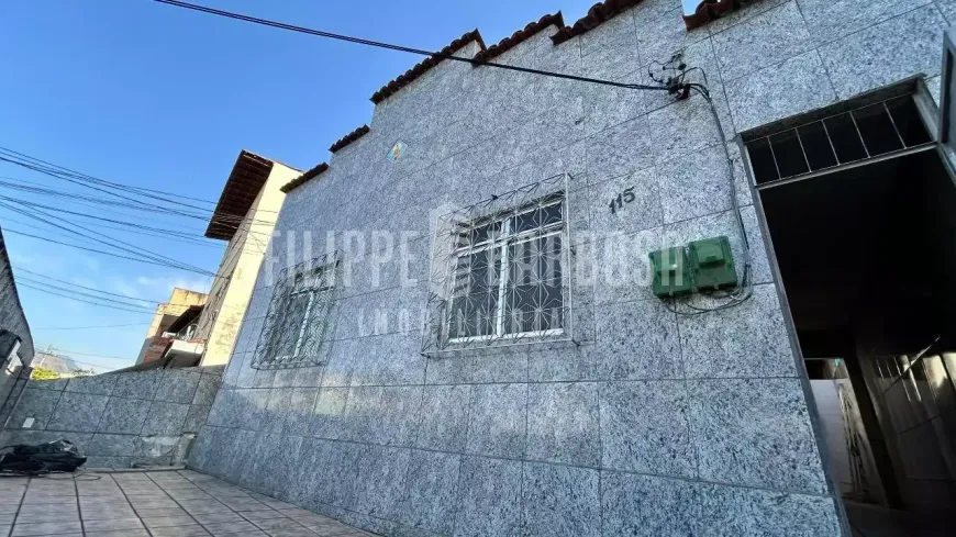 Foto do imóvel - Casa à venda com 2 quartos, 2 banheiros, 147 m², condomínio com churrasqueira e aceita animais.