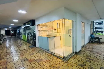 Loja / Salão / Ponto Comercial à venda, 30m² no Praia do Canto, Vitória