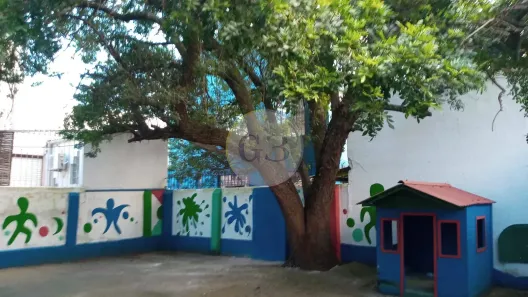 Casa com 5 Quartos para alugar, 330m² no Centro, Pelotas