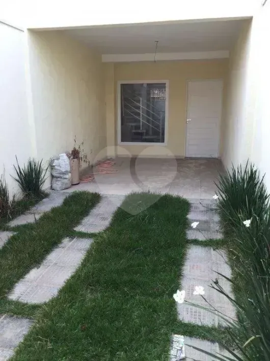 Foto do imóvel - Sobrado à venda com 3 quartos, 3 suítes, 125 m², 3 banheiros e 2 vagas na garagem em