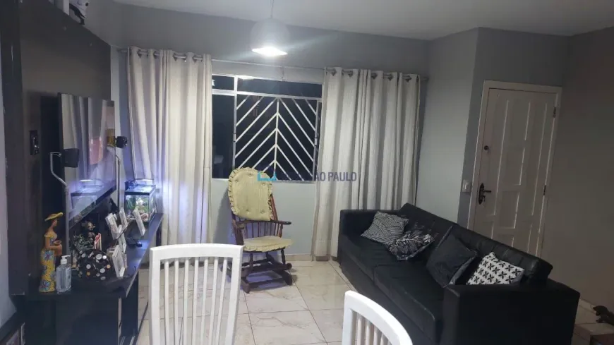 Foto do imóvel - Sobrado à venda com 3 quartos, sendo 1 suíte, 3 banheiros, 2 vagas e condomínio com.