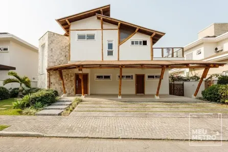Casa com 4 Quartos à venda, 252m² no Rio Tavares, Florianópolis