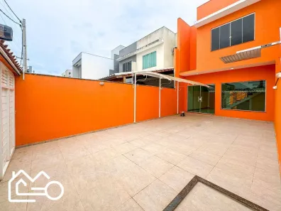Casa com 3 Quartos para alugar, 140m² no Lagoa, Macaé
