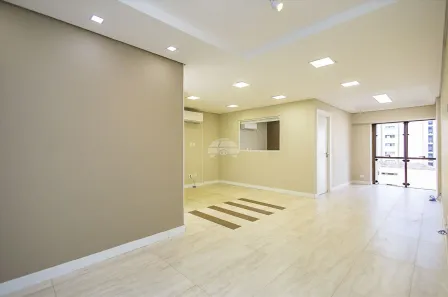Conjunto Comercial / Sala à venda, 57m² no Centro, Curitiba