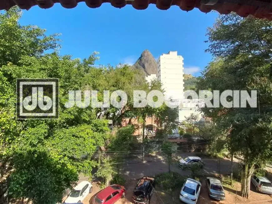 Foto do imóvel - Casa para alugar com 4 quartos, 3 suítes, 5 banheiros, 457 m², 6 vagas e ar-condicionado em