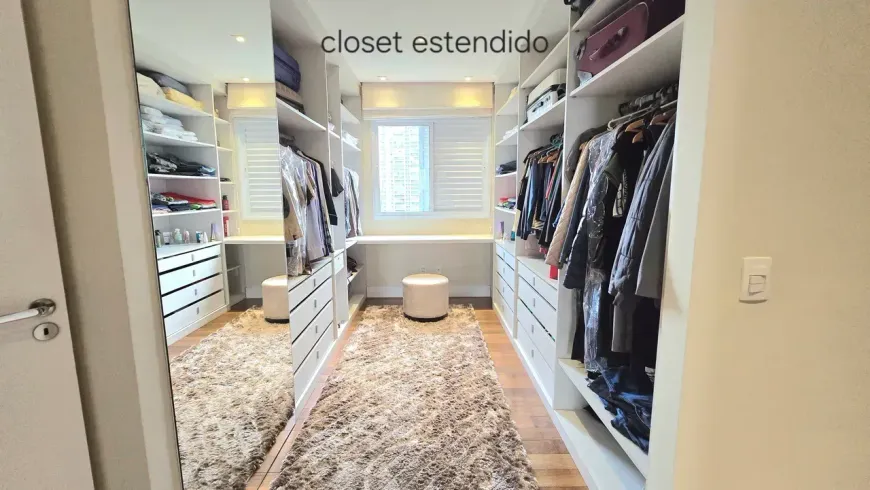 Foto do imóvel - Apartamento à venda com 2 quartos, 1 suíte, 3 banheiros e 3 vagas na garagem em