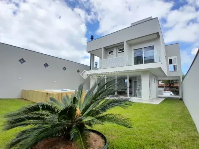 Casa com 3 Quartos à venda, 210m² no Campeche, Florianópolis