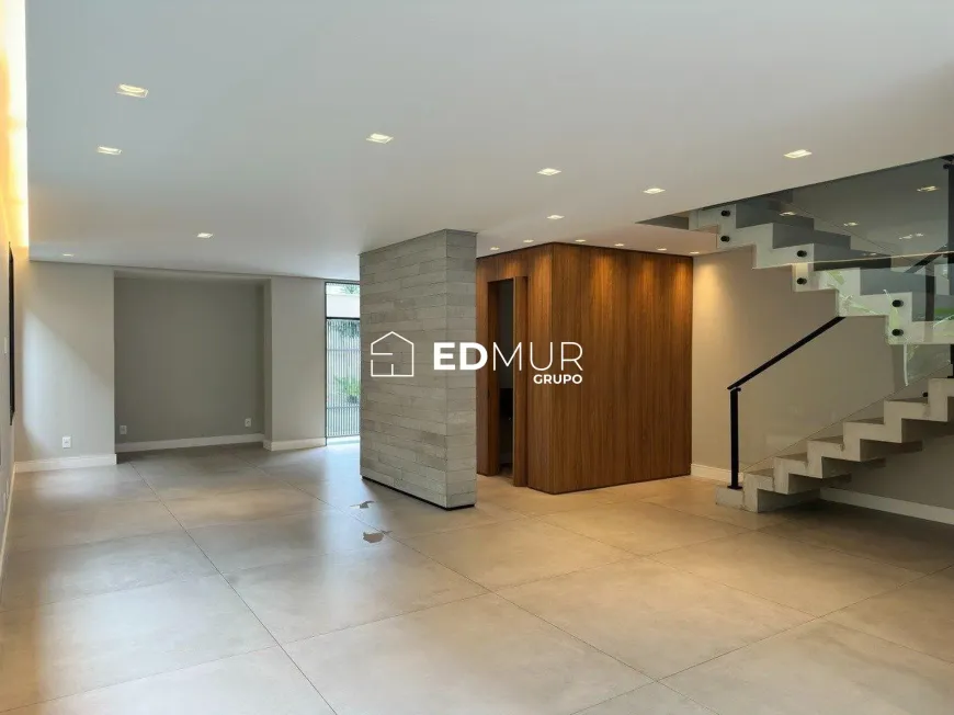 Foto do imóvel - Sobrado para comprar com 340 m², 4 quartos, 5 banheiros, 4 vagas