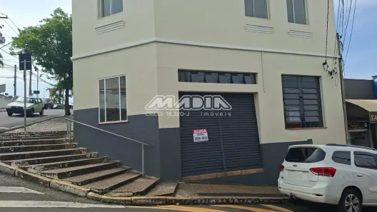 Prédio Inteiro com 5 Quartos para alugar, 662m² no Centro, Valinhos