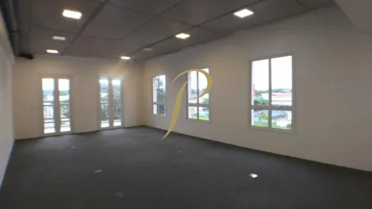 Conjunto Comercial / Sala à venda, 68m² no Bom Retiro, Joinville
