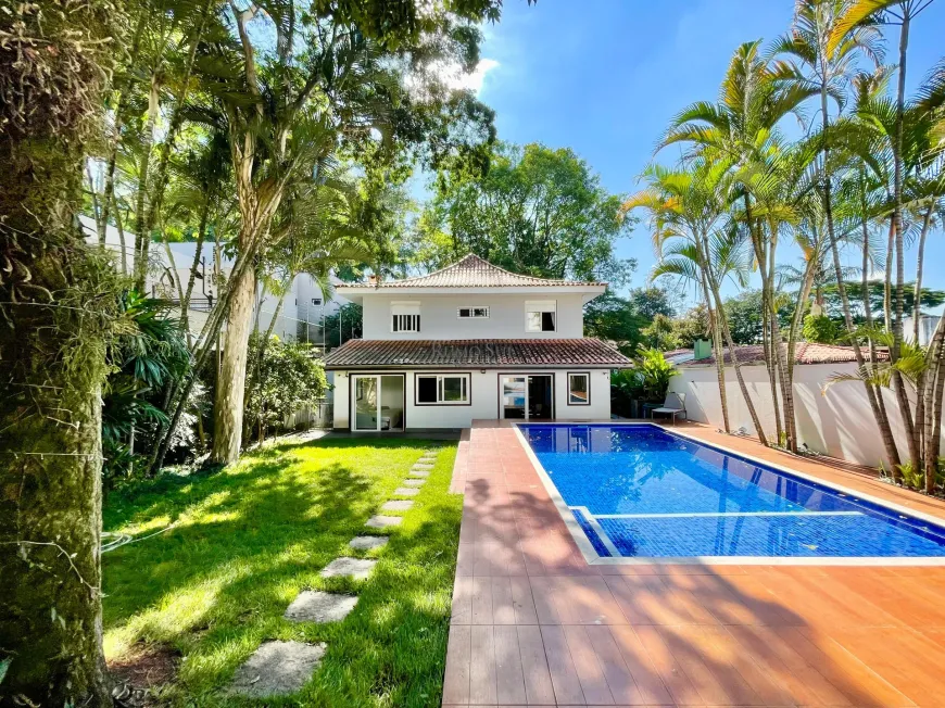 Foto do imóvel - Casa para alugar com 4 quartos, 2 suítes, 430 m², 5 banheiros e 4 vagas na garagem em