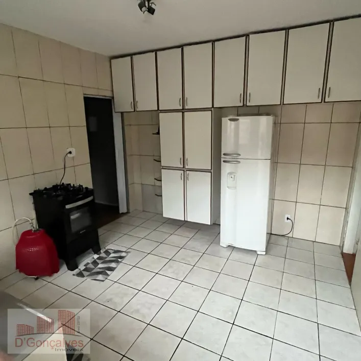 Foto do imóvel - Sobrado à venda com 5 quartos, 2 suítes, 296 m², 3 banheiros e 2 vagas na garagem em