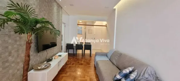 Apartamento com 2 Quartos à venda, 60m² no Copacabana, Rio de Janeiro