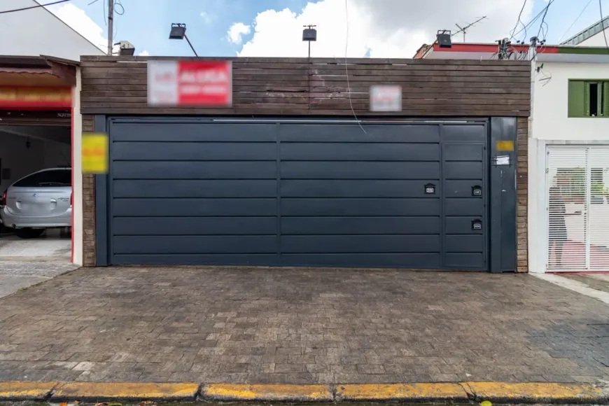 Foto do imóvel - Ponto comercial/Loja/Box para alugar com 4 quartos, 2 banheiros, 2 vagas na garagem e próximo.