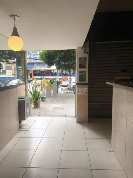 Foto do imóvel - Ponto comercial/Loja/Box à venda com 45 m², 2 banheiros e aceita animais em