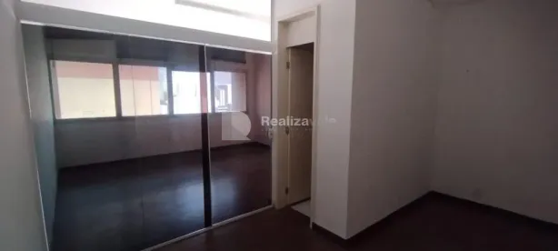Conjunto Comercial / Sala para venda ou aluguel, 32m² no Centro, São José dos Campos