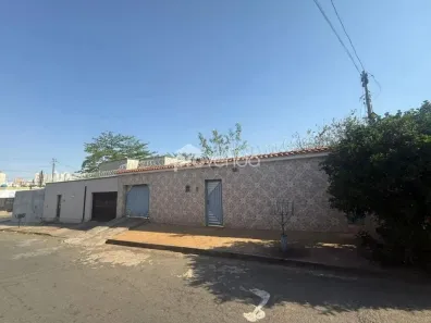 Casa com 4 Quartos à venda, 217m² no Setor Marechal Rondon, Goiânia