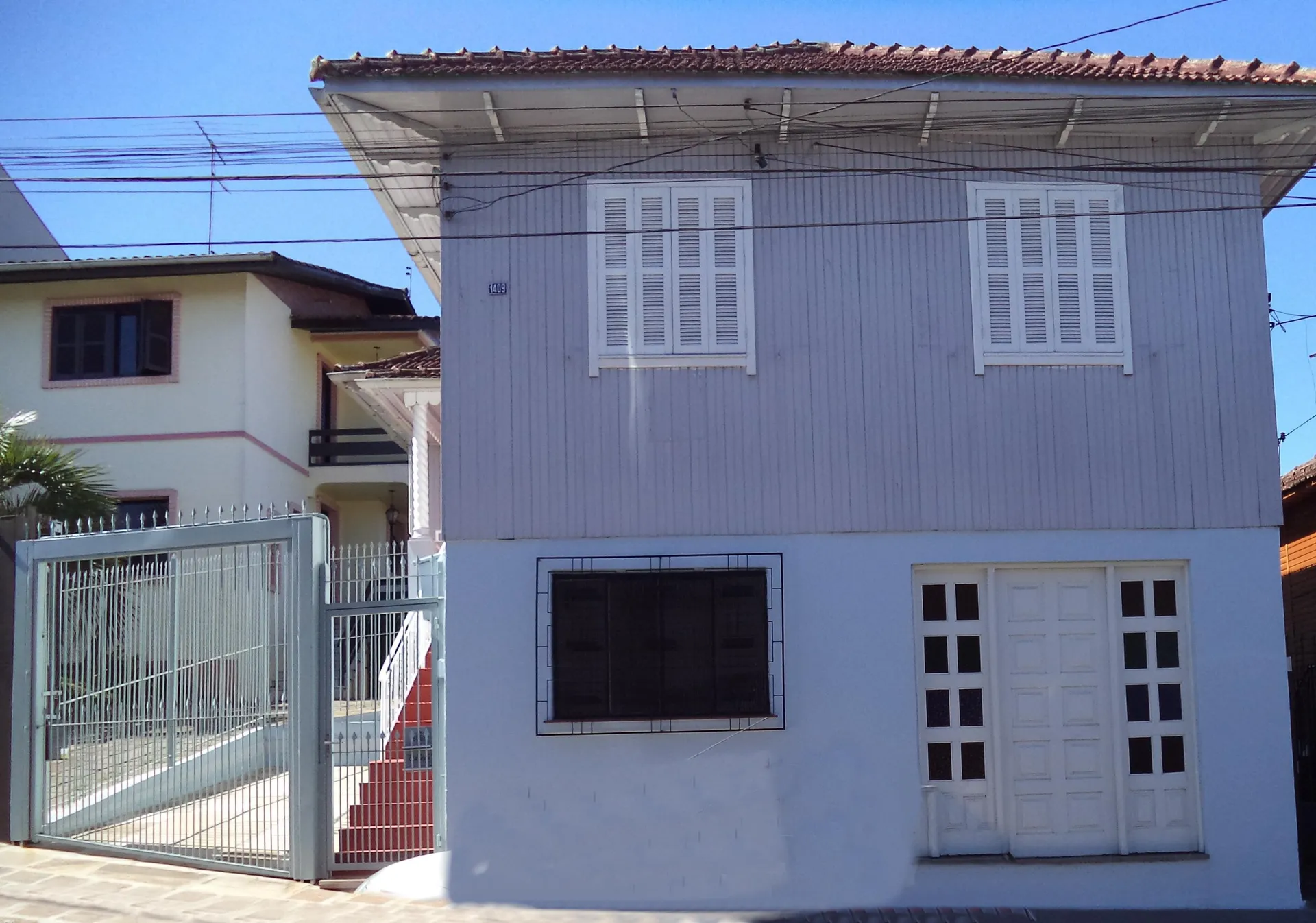 Casa para alugar com 3 quartos, 1 banheiro e 66 m² em