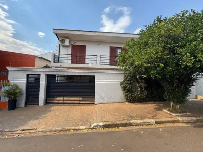 Casa Comercial com 3 Quartos para alugar, 250m² no Centro, Sumaré