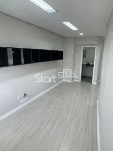 Conjunto Comercial / Sala com 2 Quartos à venda, 51m² no Centro, Campinas