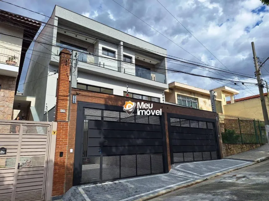 Foto do imóvel - Sobrado à venda com 3 quartos, 3 suítes, 210 m², 3 a 5 banheiros e 4 vagas na garagem em