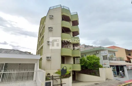 Apartamento com 3 Quartos para alugar, 88m² no Balneário, Florianópolis