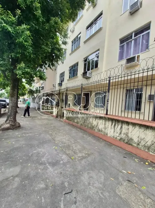 Foto do imóvel - Apartamento à venda com 2 quartos, 2 banheiros, 80 m², aceita animais e próximo à Estação.