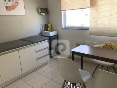 Conjunto Comercial / Sala com 1 Quarto à venda, 32m² no Copacabana, Rio de Janeiro