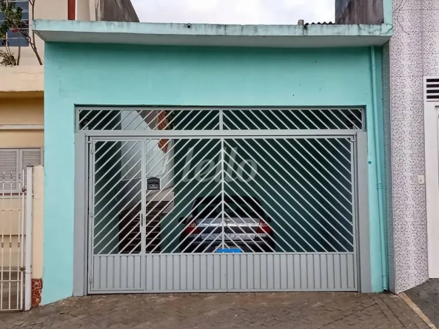 Foto do imóvel - Casa à venda com 2 quartos, 1 suíte, 2 banheiros e 2 vagas na garagem em