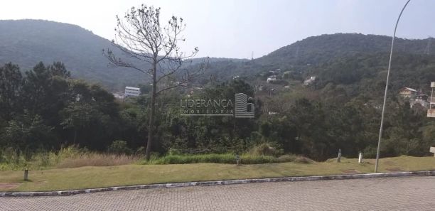 Terreno / Lote / Condomínio à venda, 639m² no Itacorubi, Florianópolis