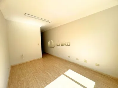 Conjunto Comercial / Sala à venda, 28m² no Centro, Curitiba