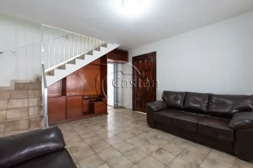 Foto do imóvel - Sobrado à venda com 3 quartos, 1 suíte, 190 m², 4 banheiros e 2 vagas na garagem em