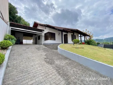 Casa com 2 Quartos à venda, 200m² no Água Verde, Blumenau
