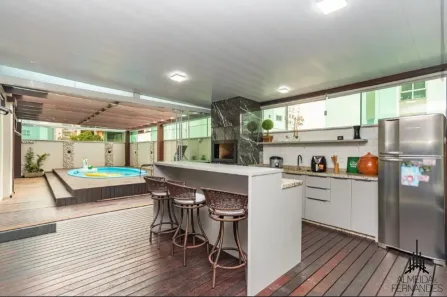 Apartamento com 3 Quartos à venda, 180m² no Pioneiros, Balneário Camboriú