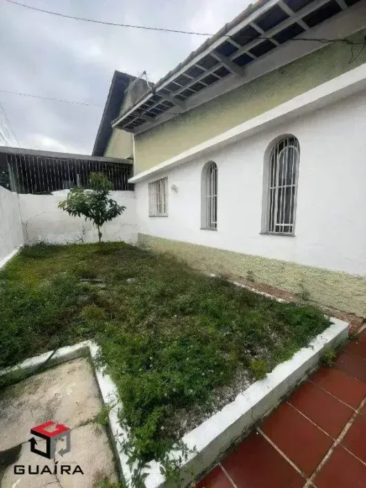Foto do imóvel - Casa à venda com 2 quartos, 2 banheiros, 8 vagas na garagem e 155 m² em