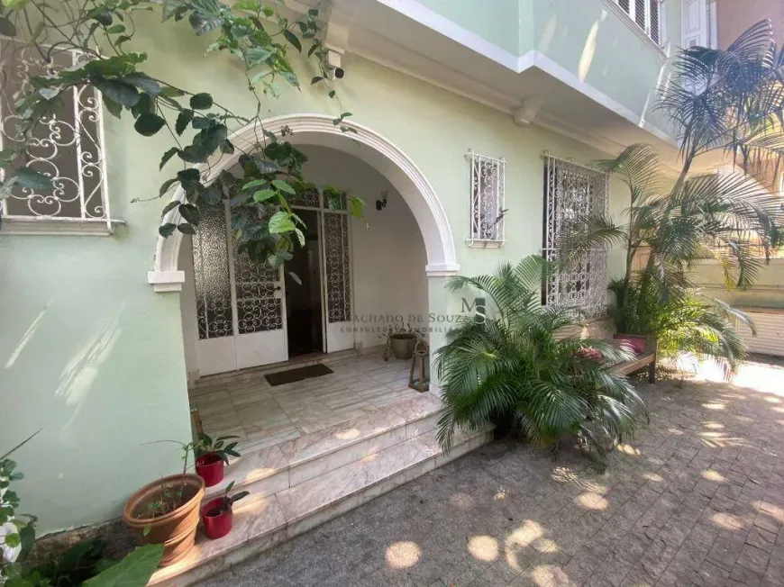 Foto do imóvel - Casa para alugar com 4 quartos, 2 suítes, 430 m², 4 banheiros e 3 vagas em
