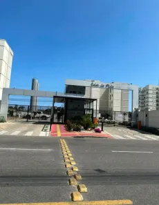 Apartamento com 2 Quartos para alugar, 40m² no Centro, Lauro de Freitas