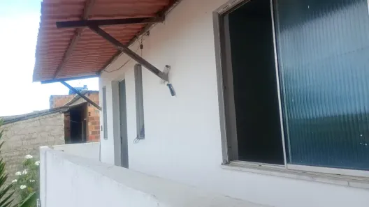 Casa com 2 Quartos para alugar, 50m² no Caixa D'Água, Lauro de Freitas
